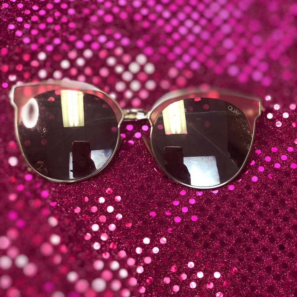 Quay Sunglasses by Kylie Jenner 👓